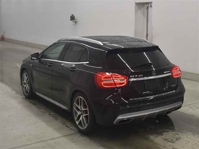 MERCEDES-BENZ GLA-CLASS