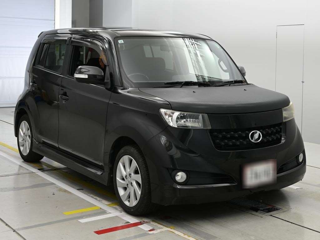 TOYOTA BB