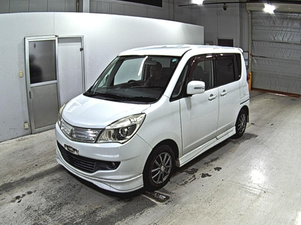 MITSUBISHI DELICA D:2
