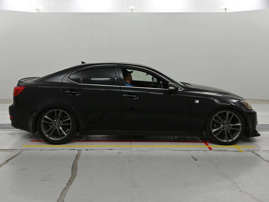 LEXUS IS250
