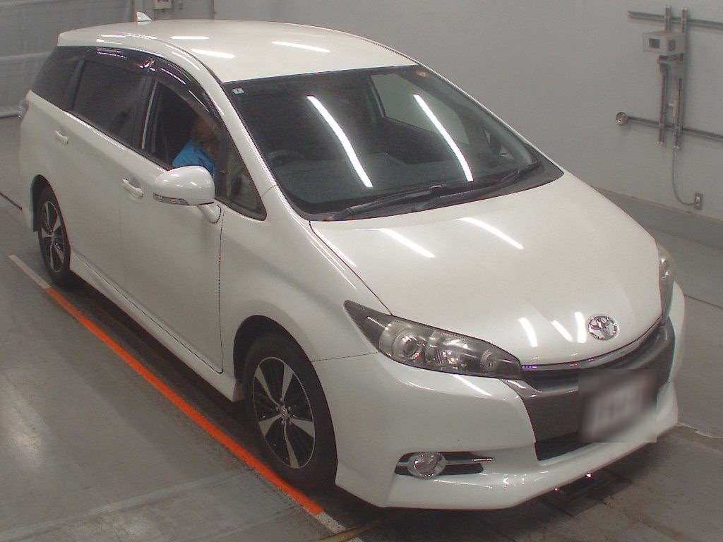 TOYOTA WISH