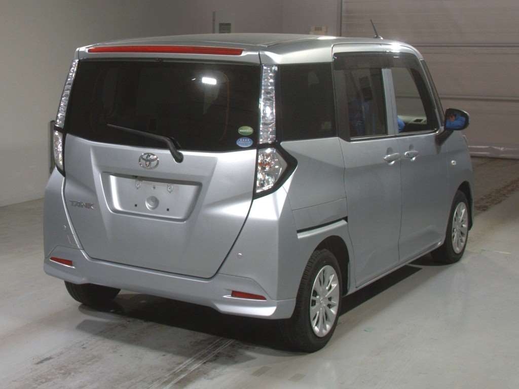 TOYOTA TANK