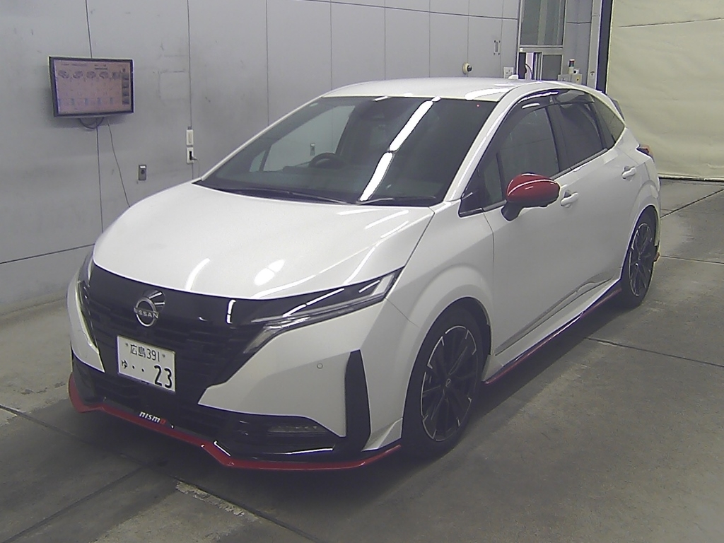 NISSAN AURA