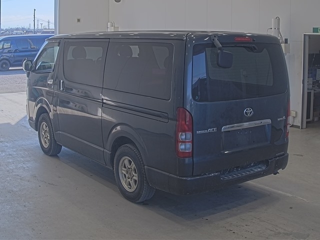TOYOTA REGIUS ACE
