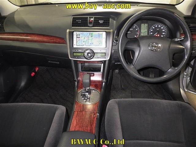 TOYOTA PREMIO
