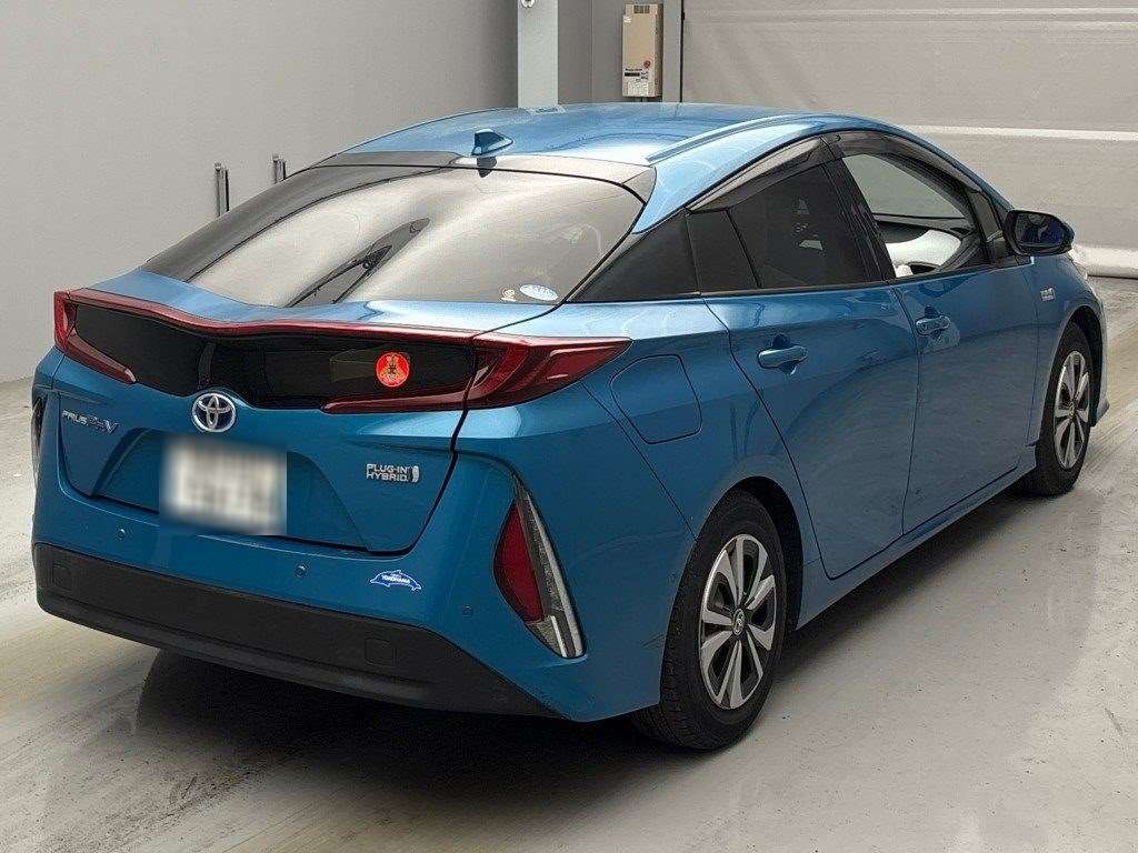 TOYOTA PRIUS PHV