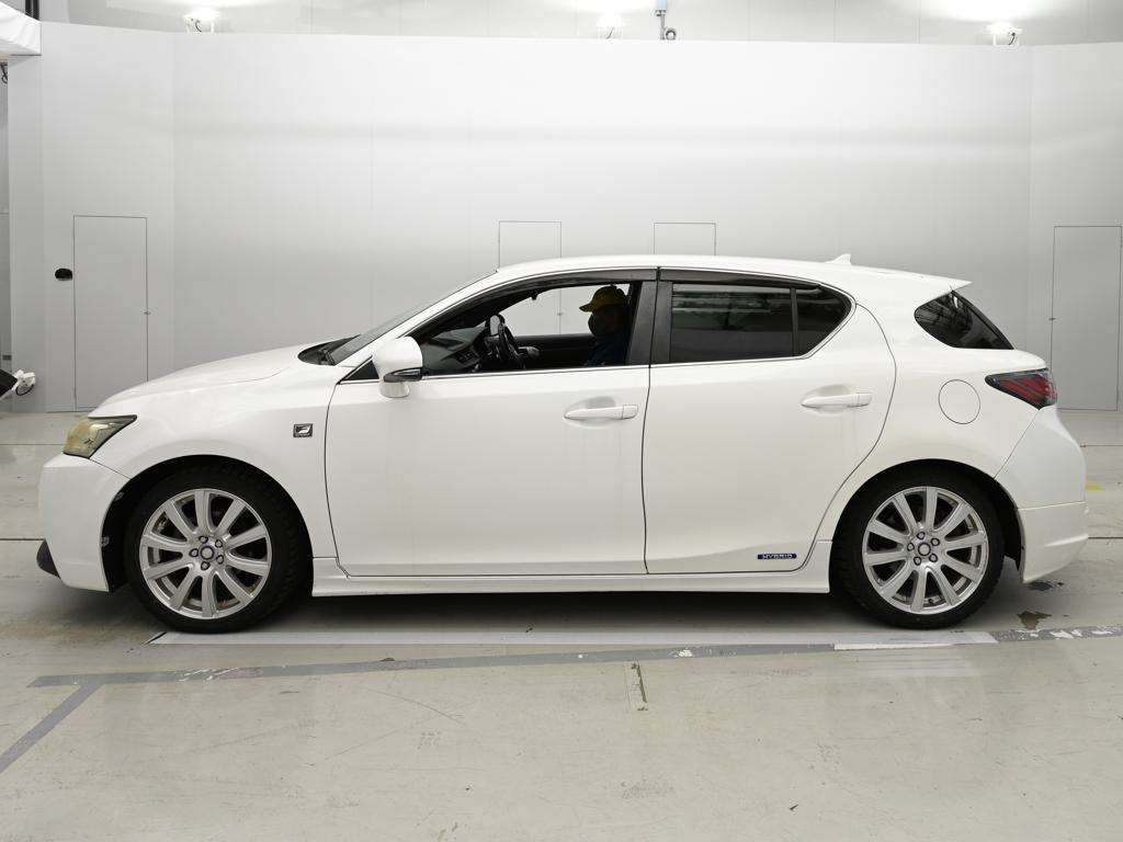 LEXUS CT200H