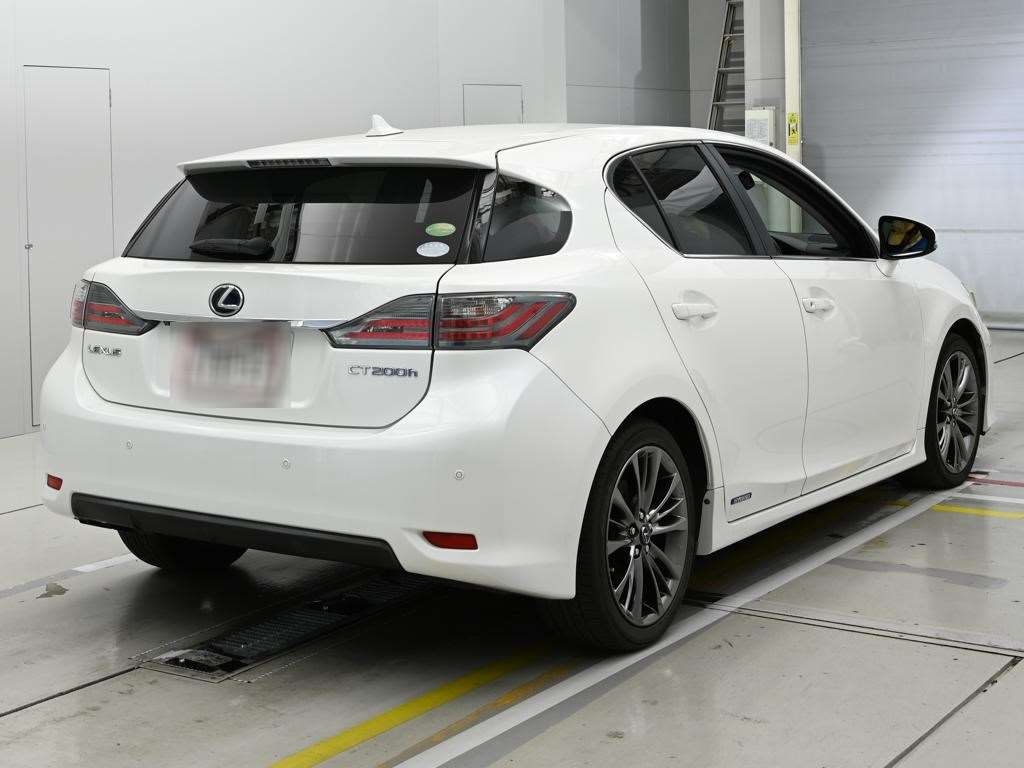 LEXUS CT200H