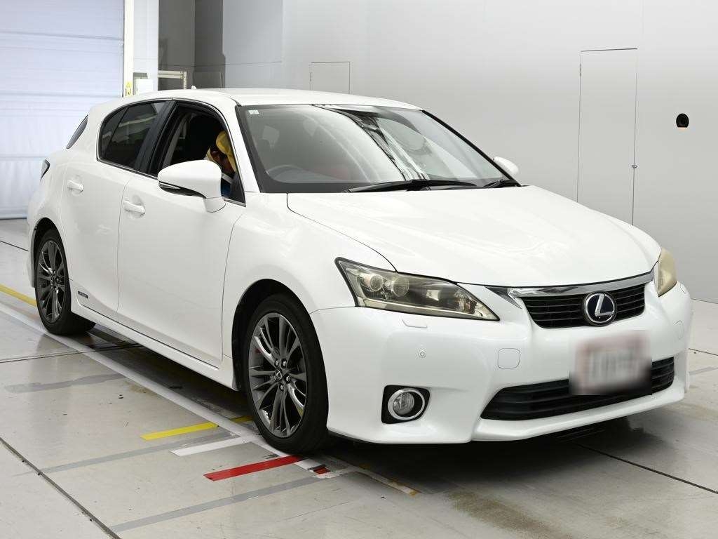 LEXUS CT200H