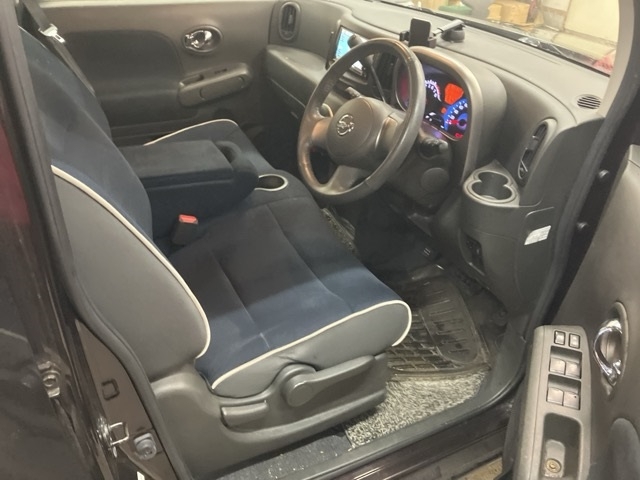 NISSAN CUBE