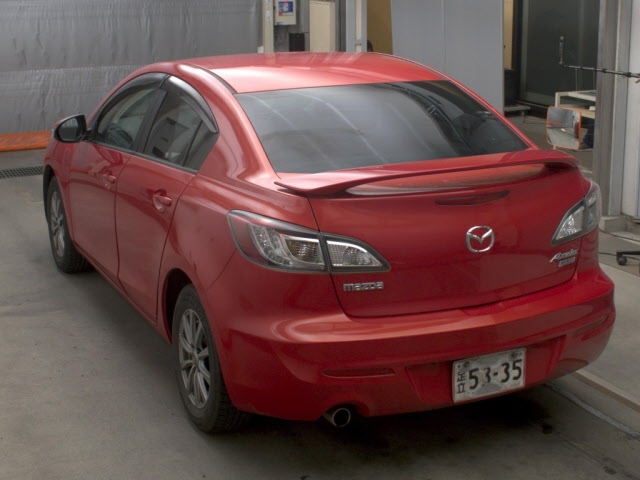 MAZDA AXELA