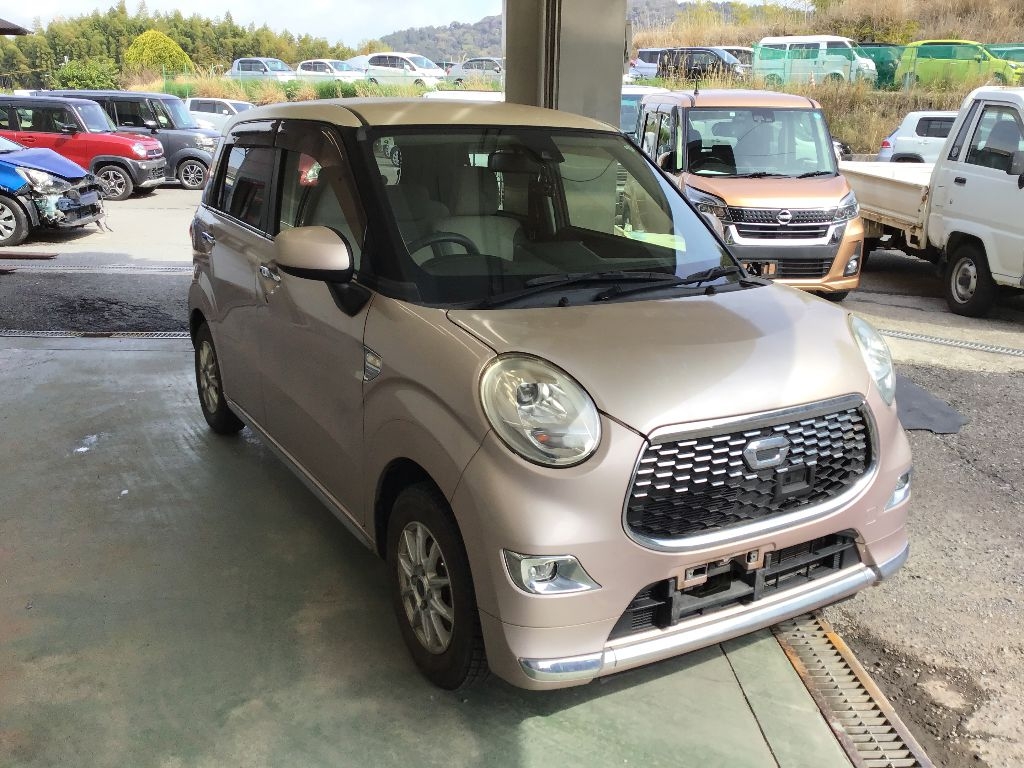 DAIHATSU CAST
