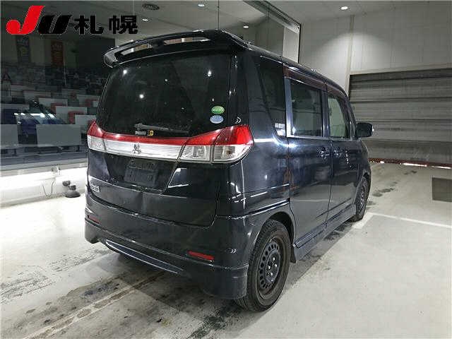 MITSUBISHI DELICA D:2