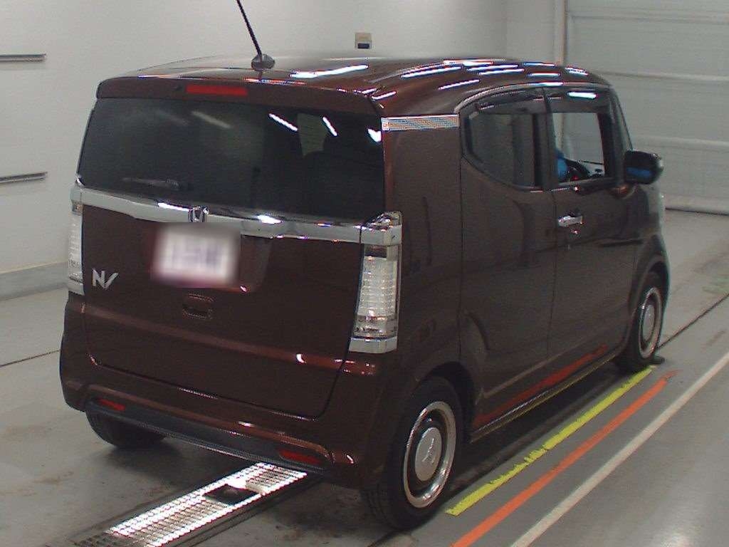 HONDA N-BOX SLASH