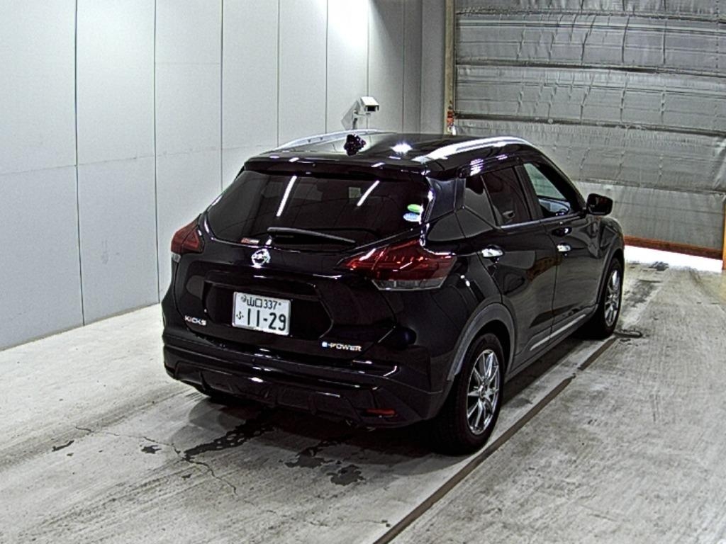 NISSAN KICKS