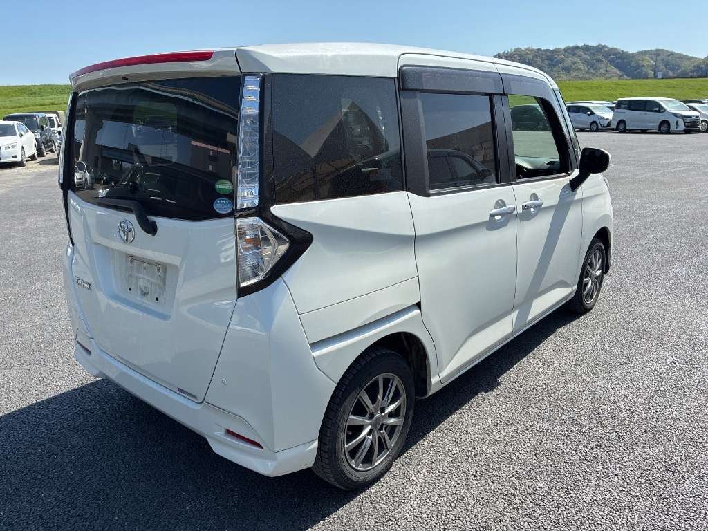 TOYOTA TANK