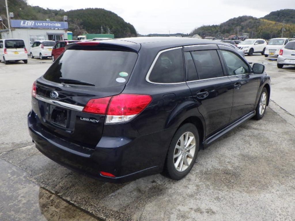 SUBARU LEGACY