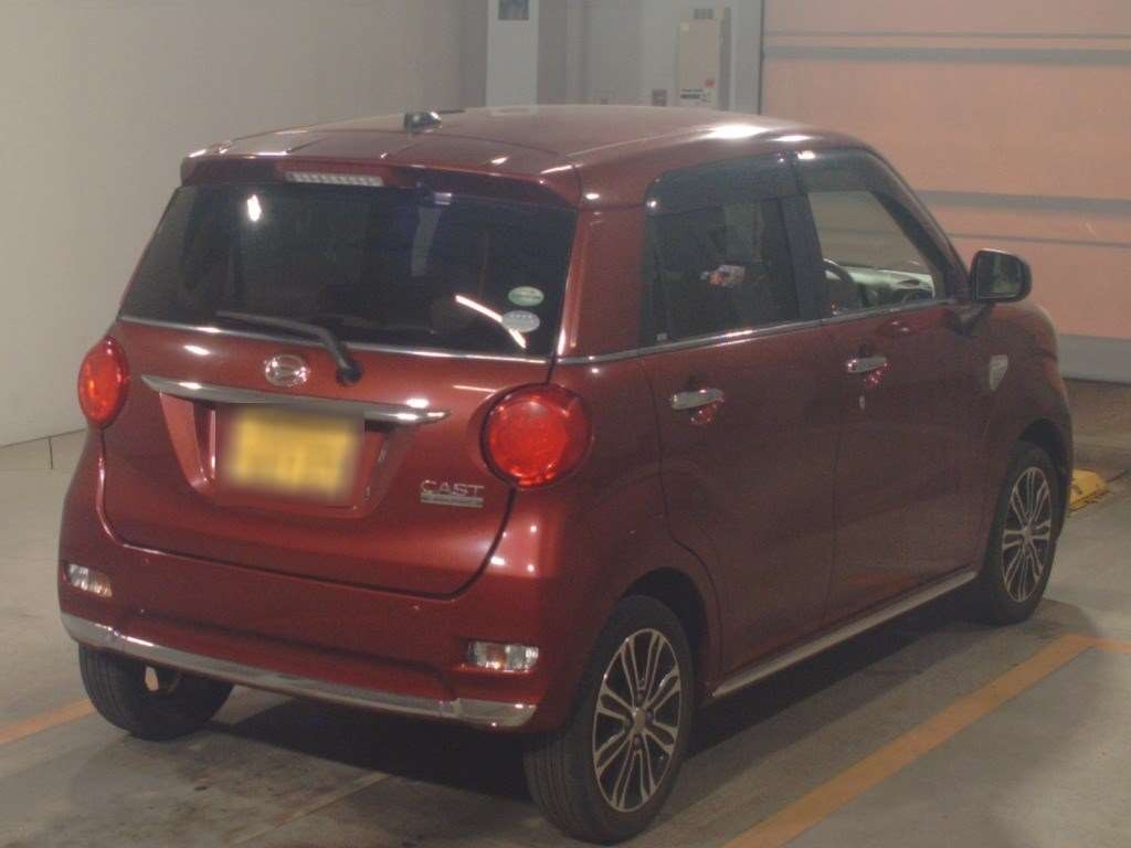 DAIHATSU CAST