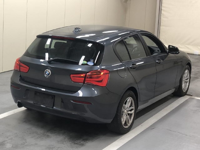 BMW 1-SERIES