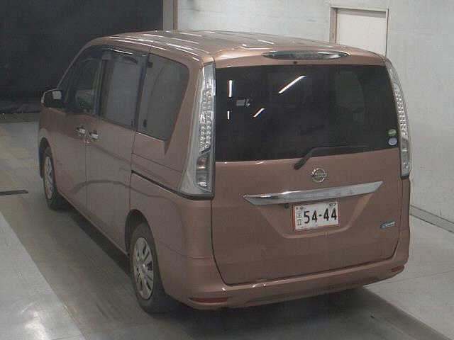 NISSAN SERENA