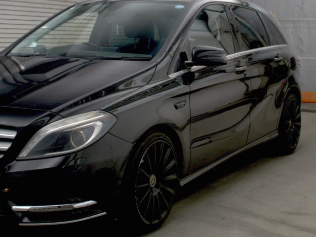 MERCEDES-BENZ B-CLASS