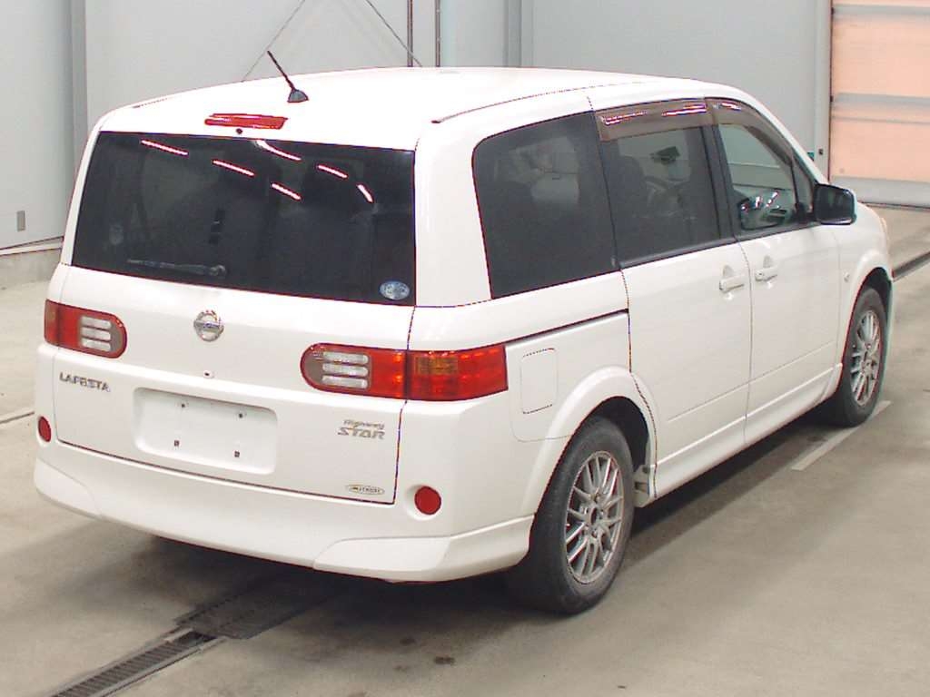 NISSAN LAFESTA