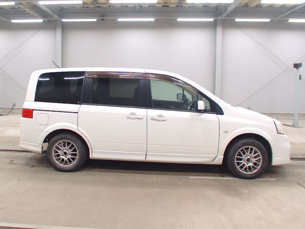 NISSAN LAFESTA