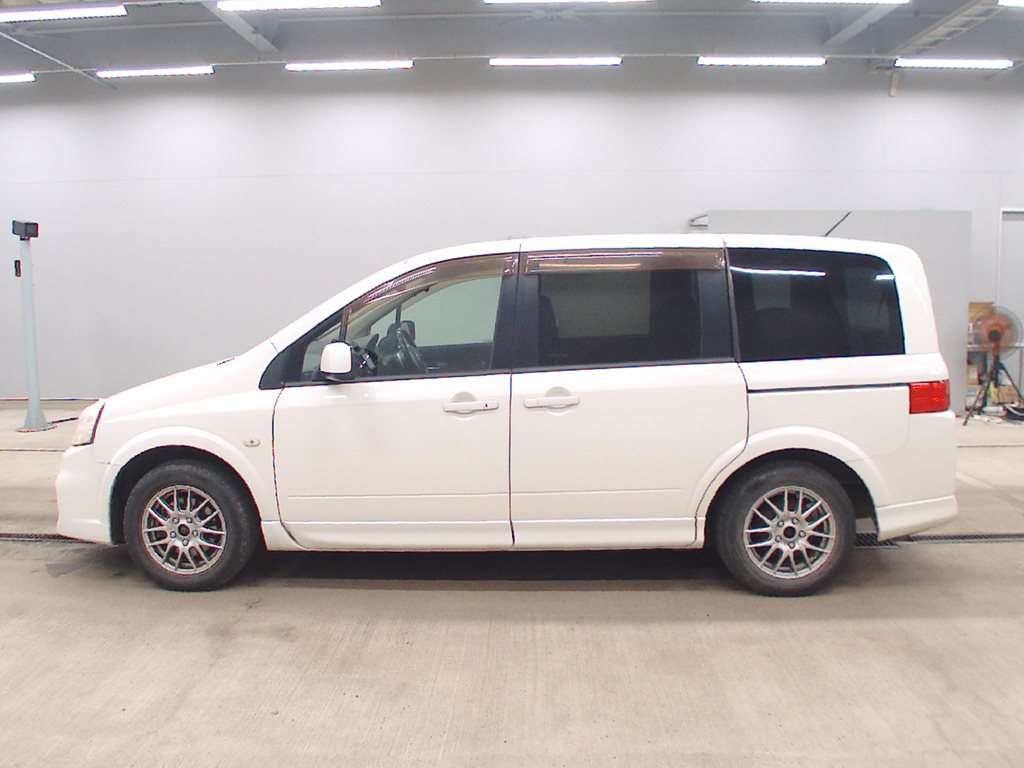 NISSAN LAFESTA