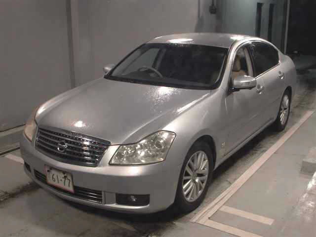 NISSAN FUGA