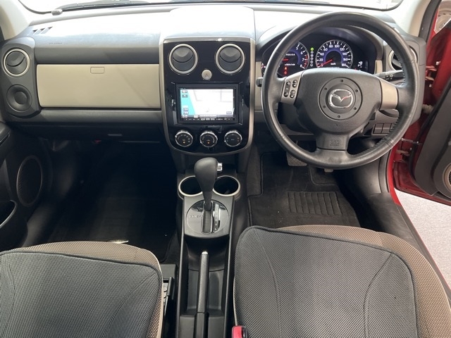 MAZDA VERISA