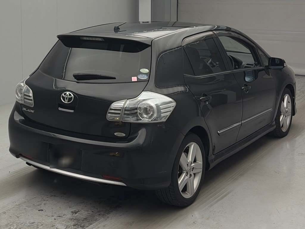 TOYOTA BLADE