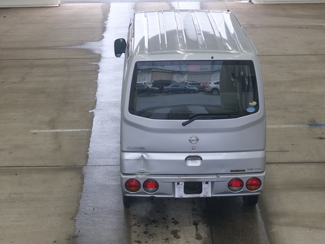 NISSAN CLIPPER