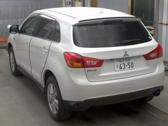 MITSUBISHI RVR