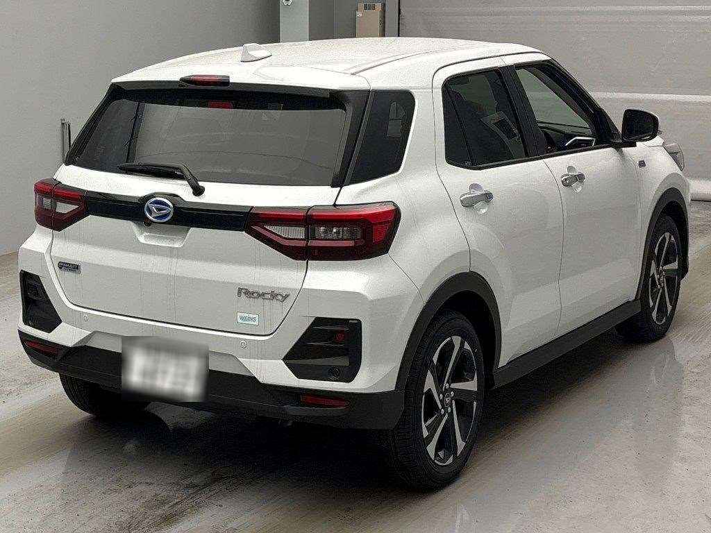 DAIHATSU ROCKY