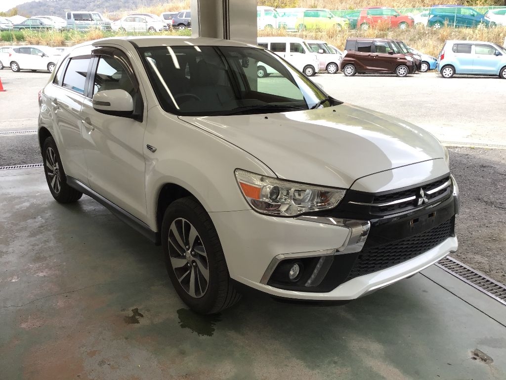 MITSUBISHI RVR