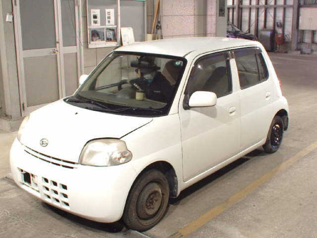 DAIHATSU ESSE