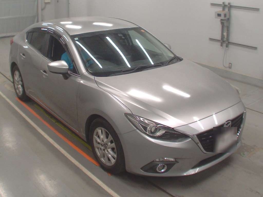 MAZDA AXELA