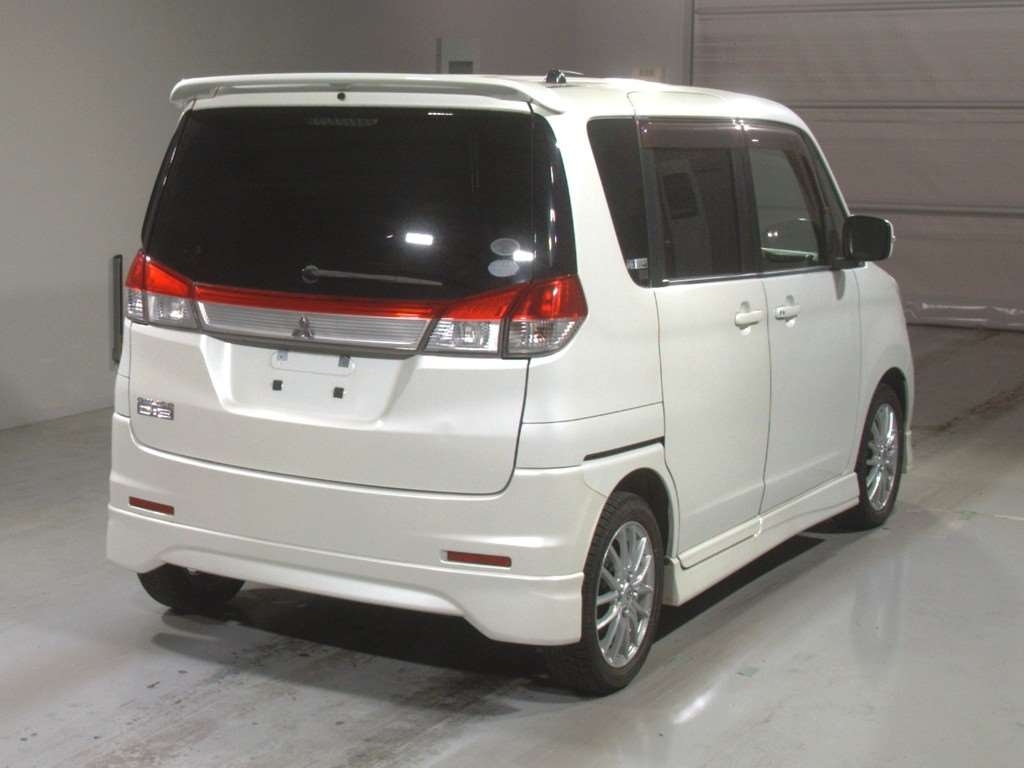 MITSUBISHI DELICA D:2
