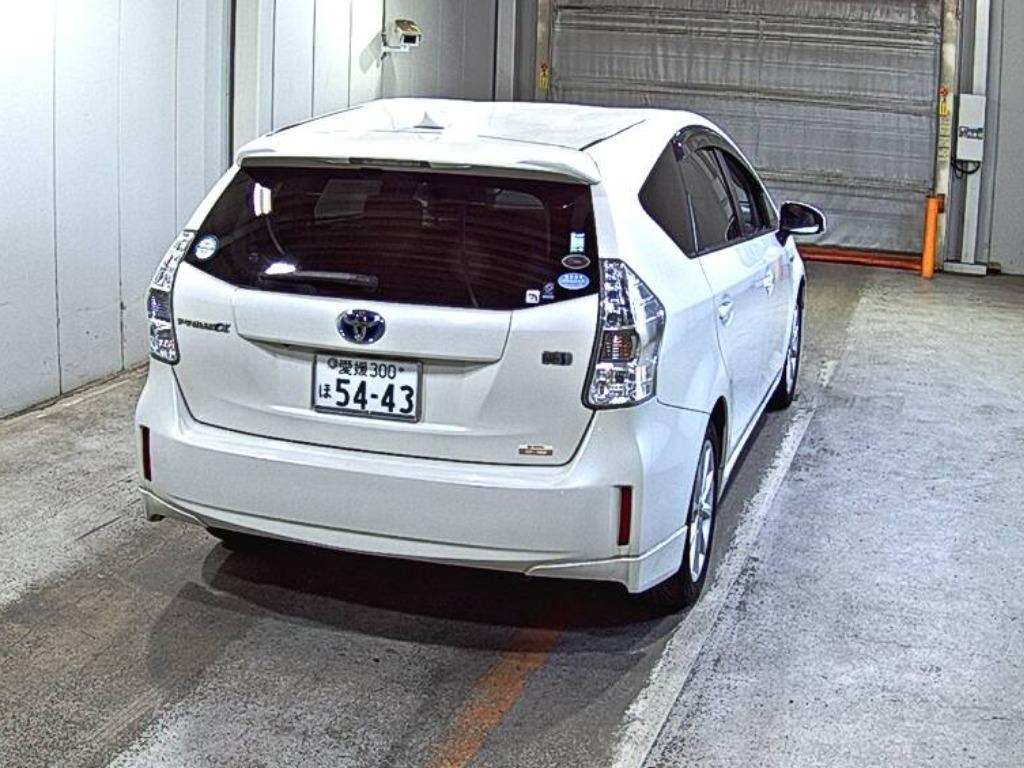 TOYOTA PRIUS ALPHA