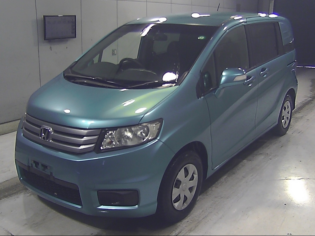 HONDA FREED SPIKE