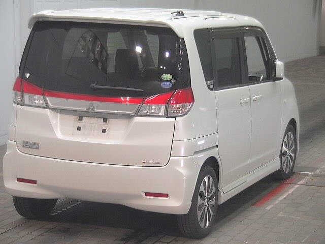 MITSUBISHI DELICA D:2