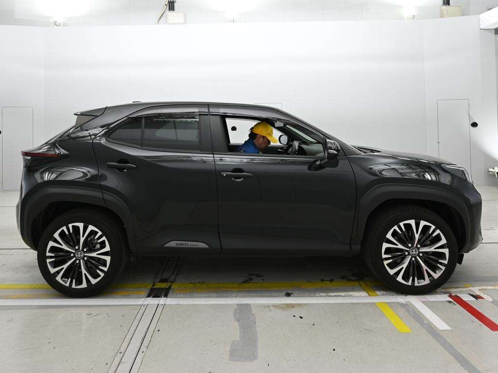 TOYOTA YARIS CROSS