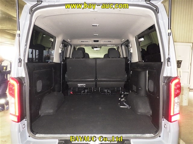 NISSAN CARAVAN