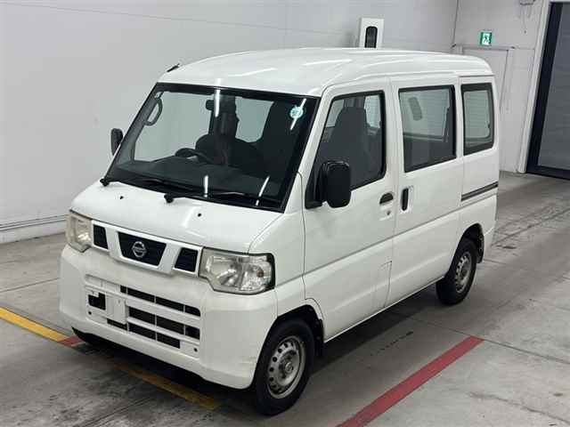 NISSAN NV100 CLIPPER
