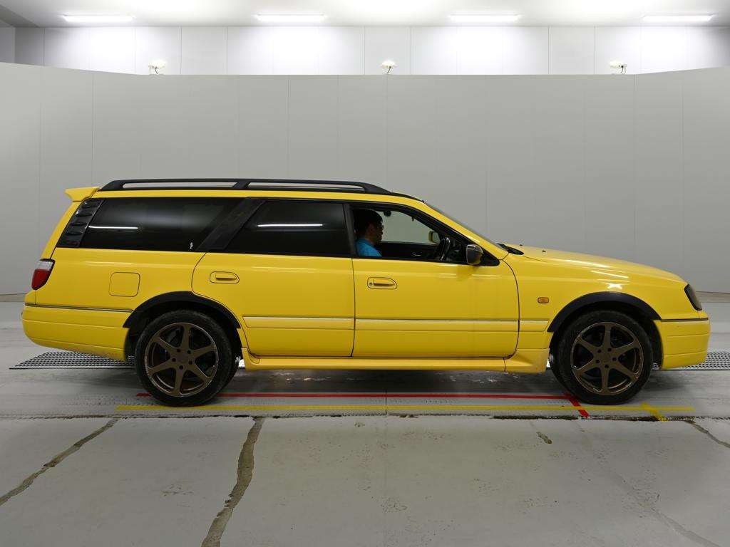 NISSAN STAGEA