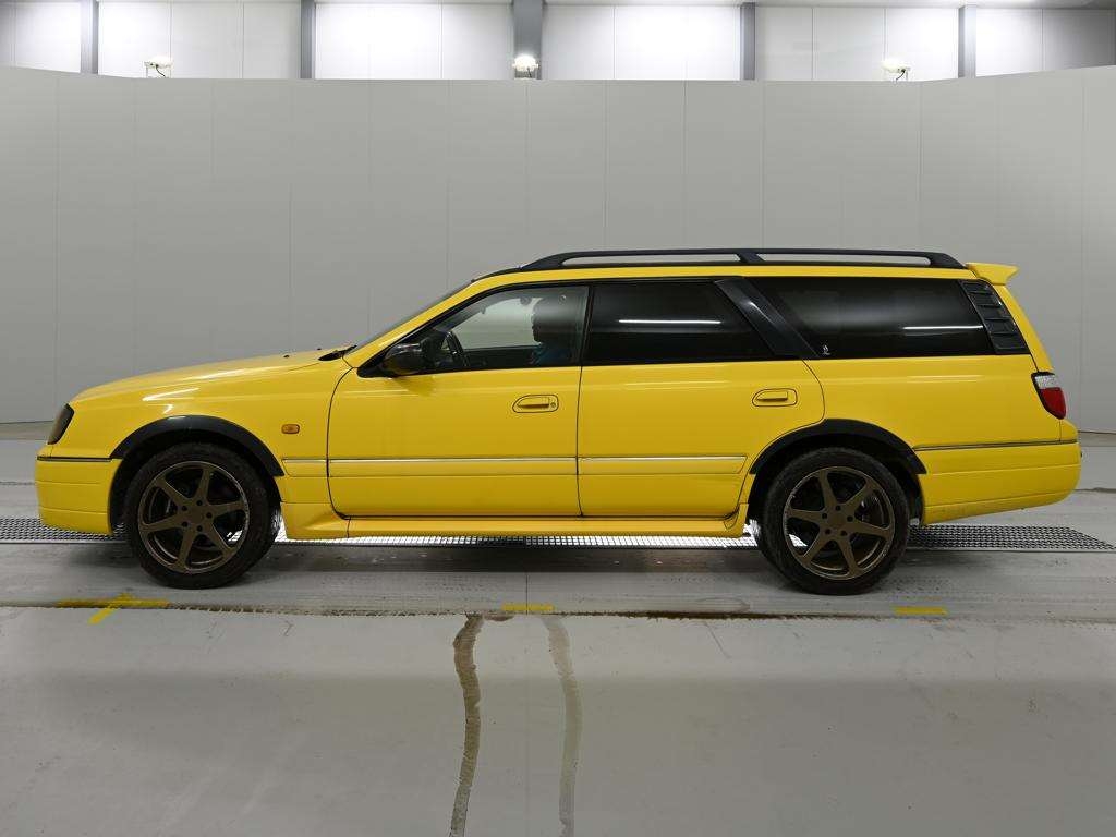 NISSAN STAGEA