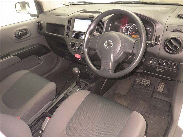 NISSAN AD