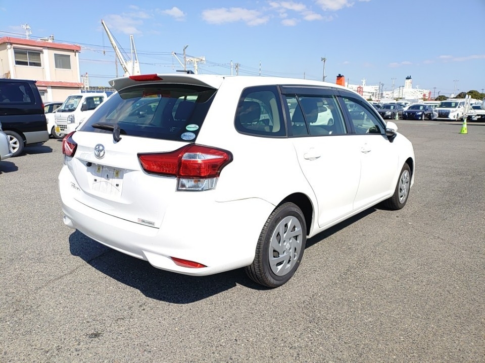 TOYOTA COROLLA FIELDER