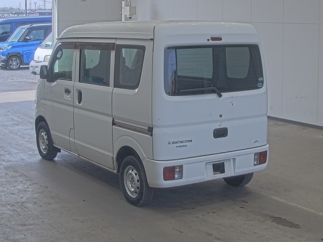 MITSUBISHI MINICAB