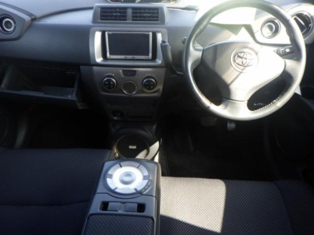 TOYOTA BB